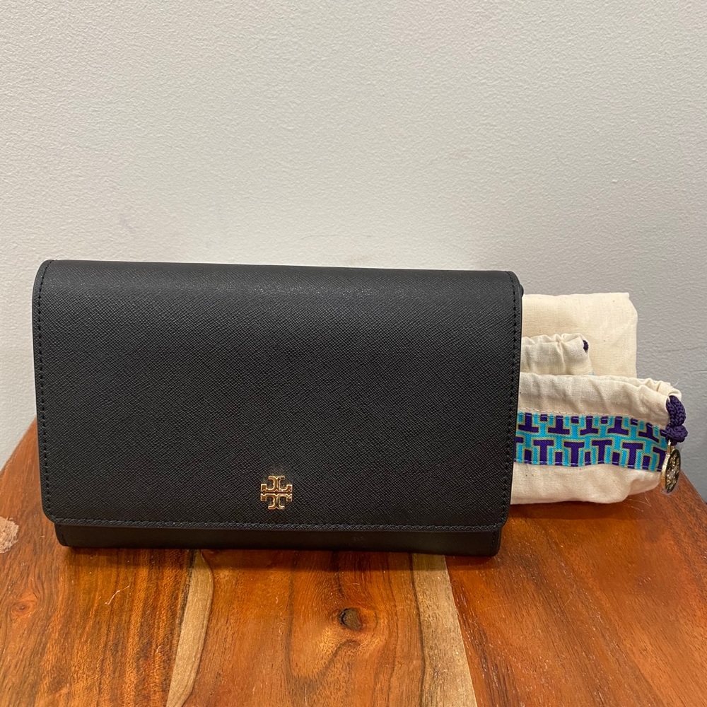 Tory Burch Robinson Chain Wallet